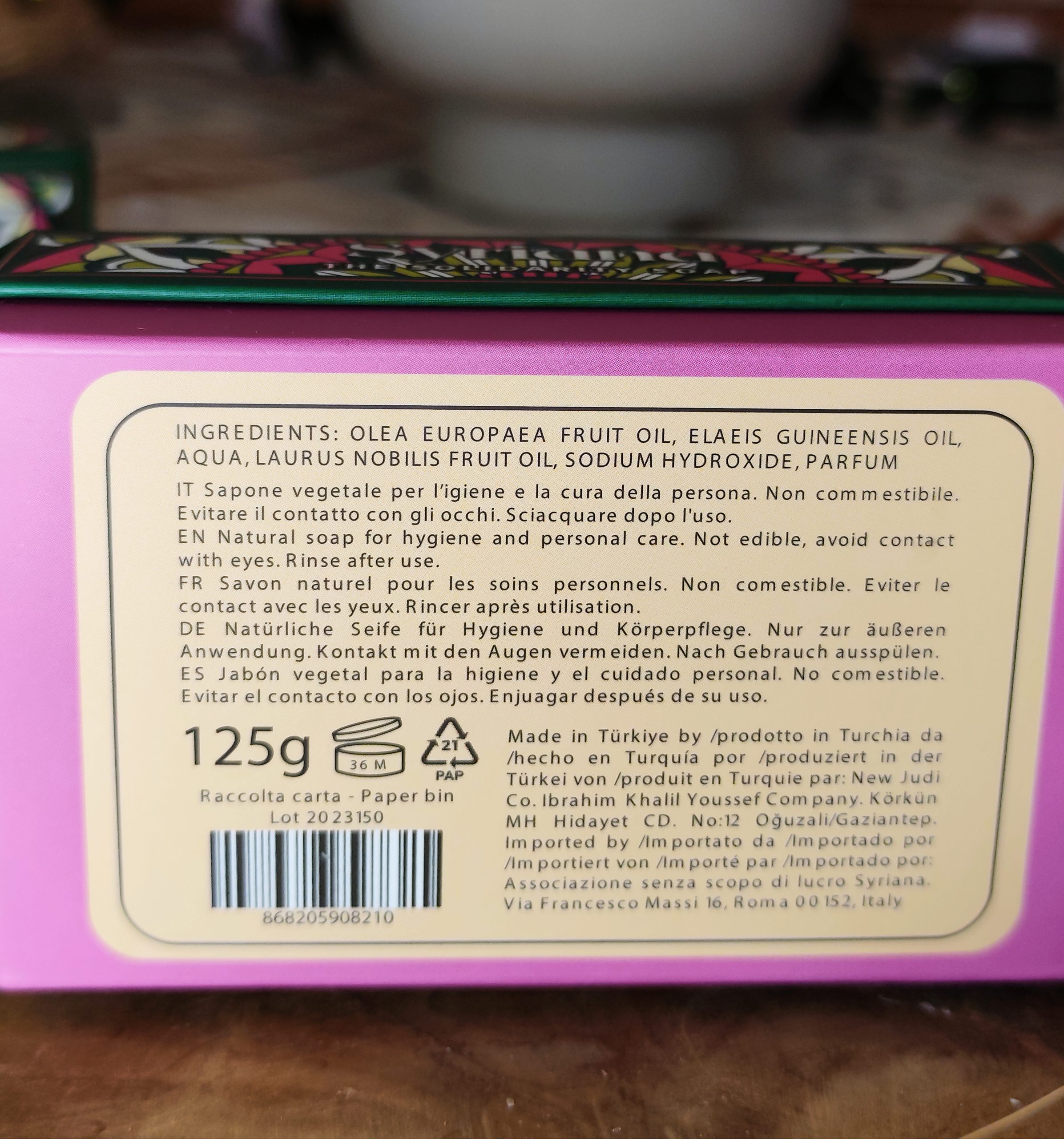 Savon d'Alep parfumé à la rose de Damas – Image 3
